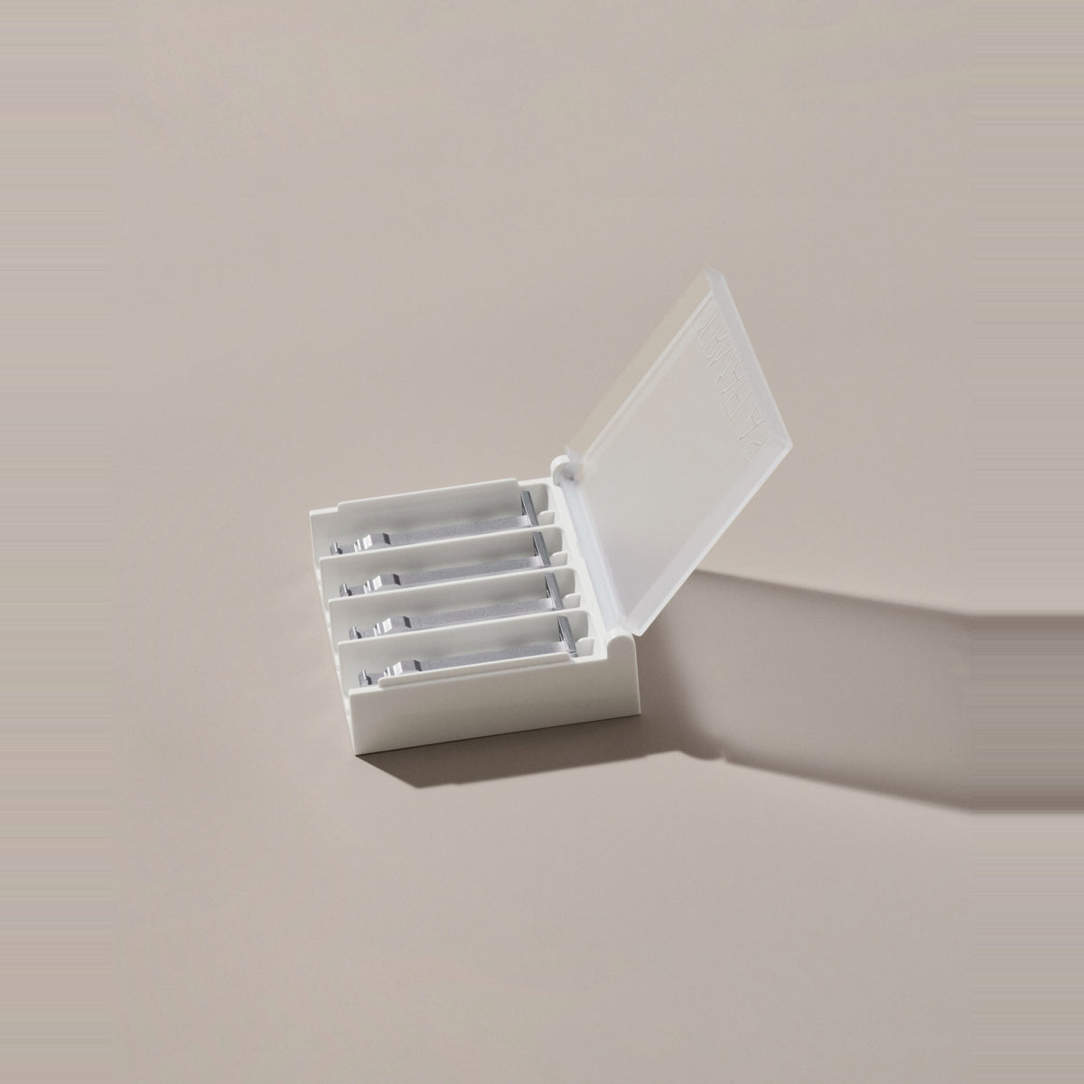 LUXE+ Refill Blades set of 4 in case