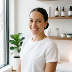 Marisa L., Dermatologist